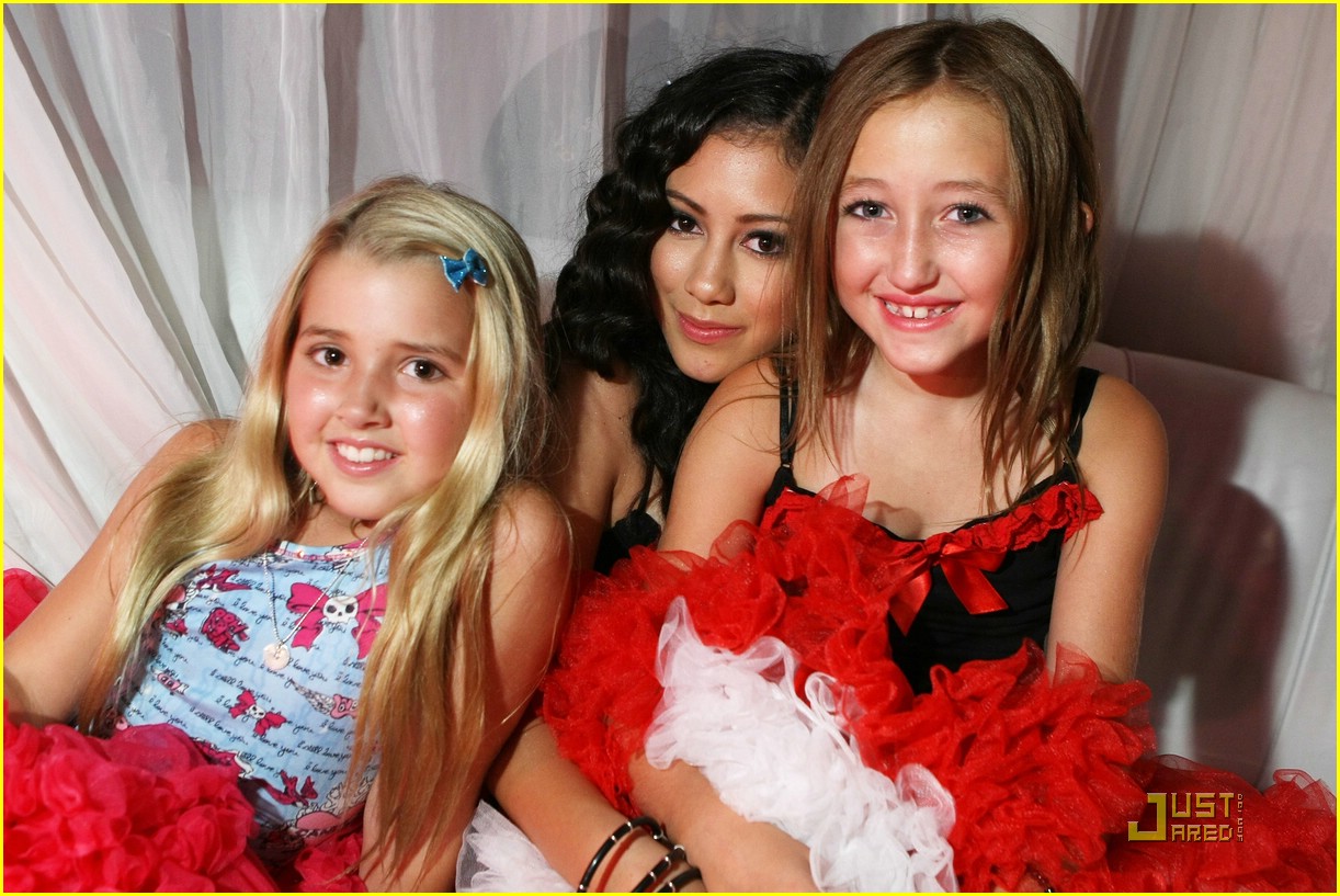 Noah Cyrus & Keana Texeira: TCA Party People