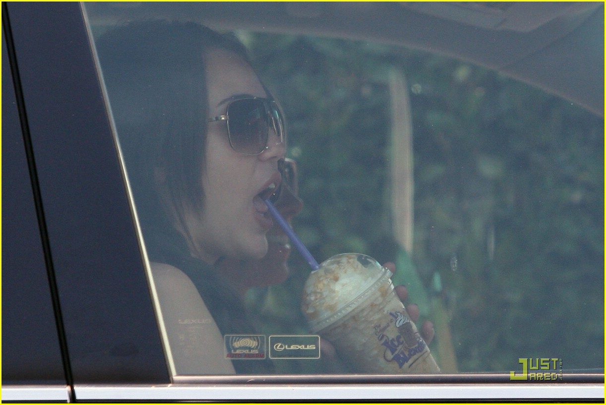 Miley Cyrus is Coffee Bean Cute