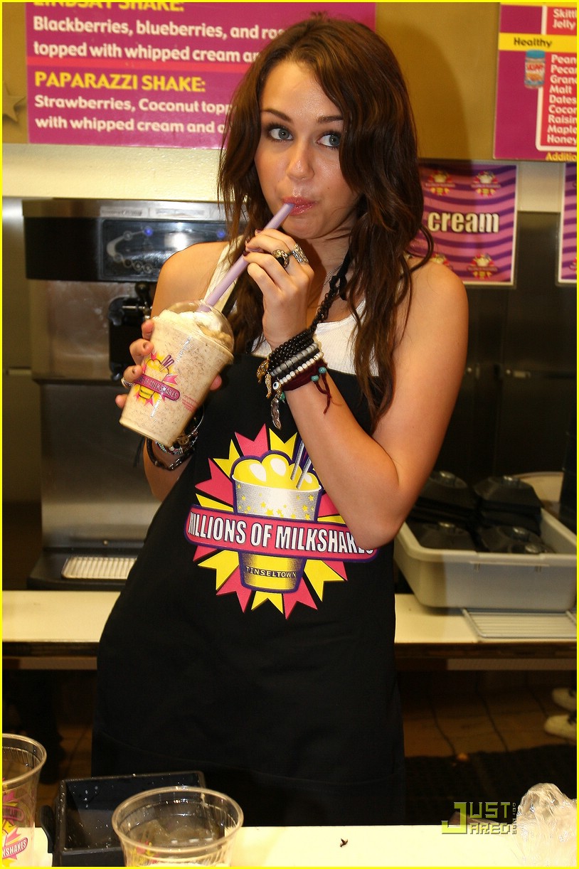 Miley Cyrus Makes A Milkshake