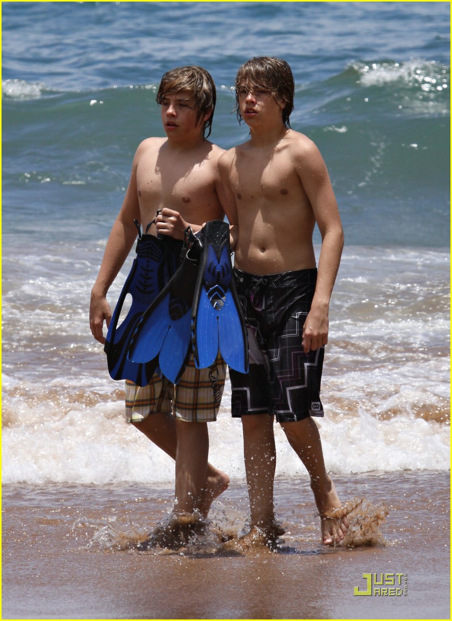 Dylan & Cole are Snorkeling Sprouses