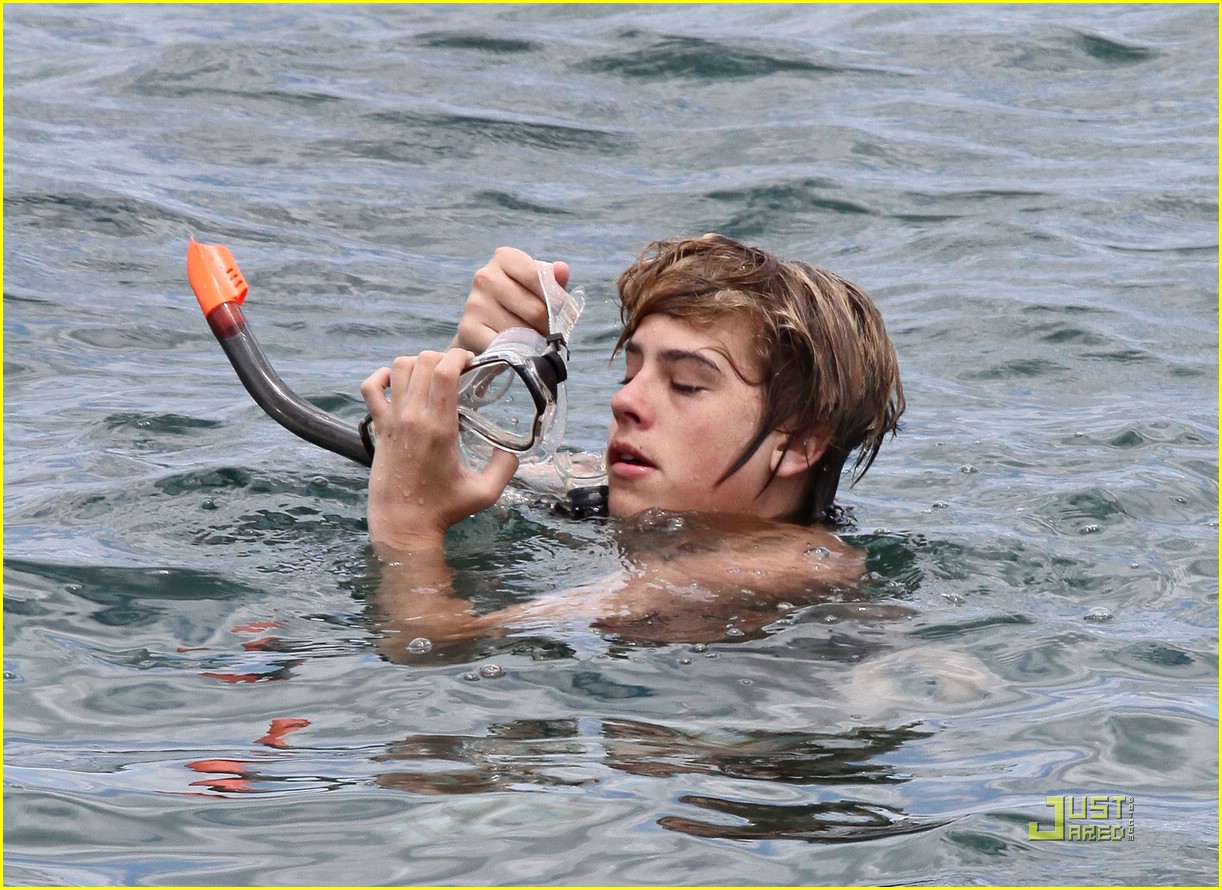 Dylan & Cole are Snorkeling Sprouses