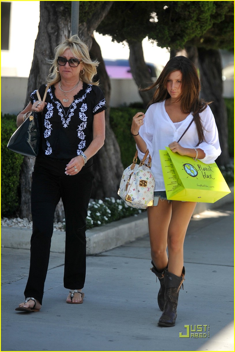 Ashley Tisdale is Planet Blue Beautiful