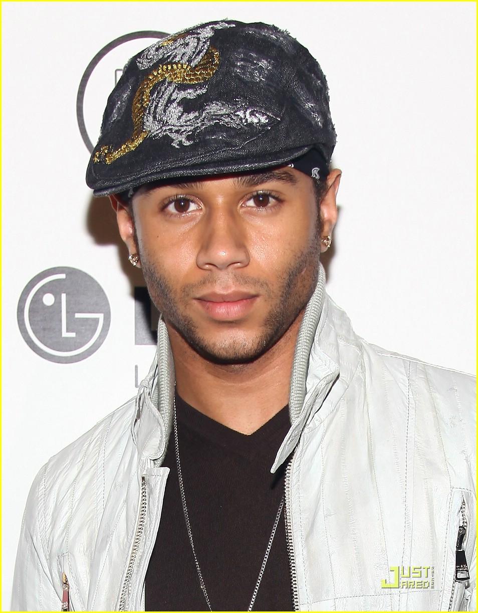 Corbin Bleu: In Touch With Idols