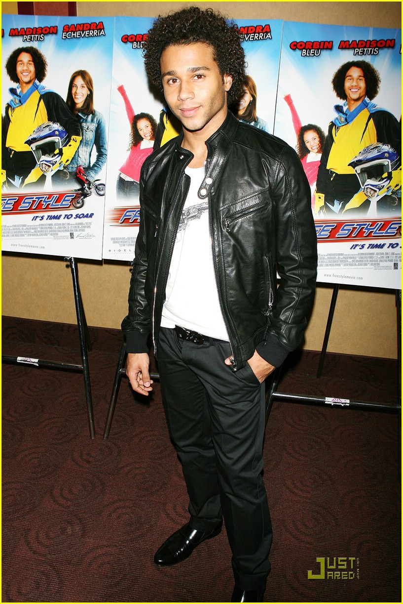 Corbin Bleu & Sandra Echeverria: Free Style Friends
