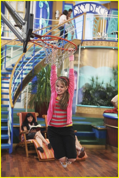 Jordin Sparks Guest Stars on Suite Life