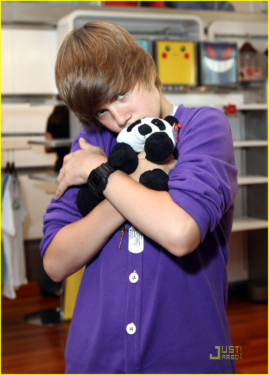 Justin Bieber: Nintendo & NYC!!!