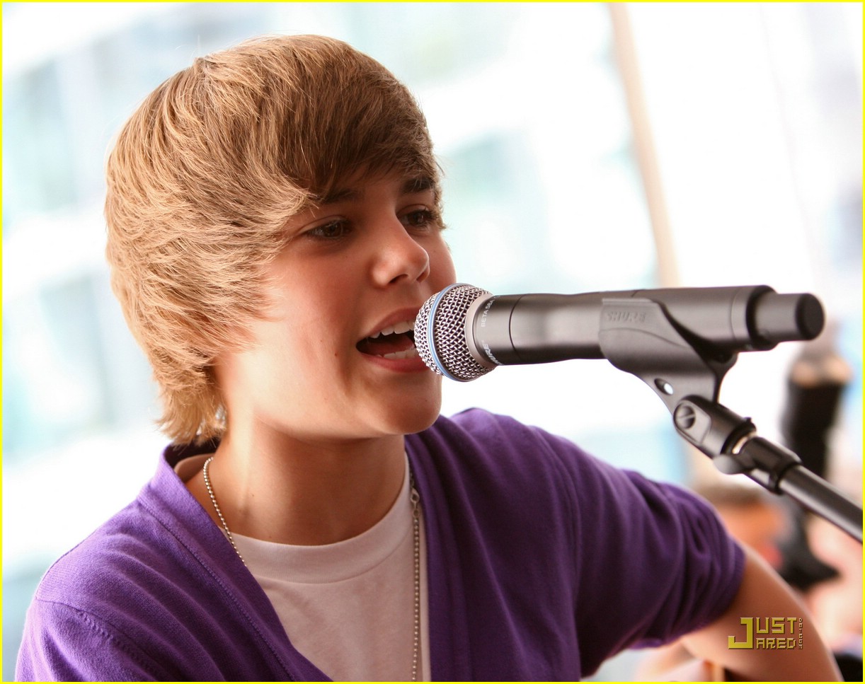 Justin Bieber: Nintendo & NYC!!!