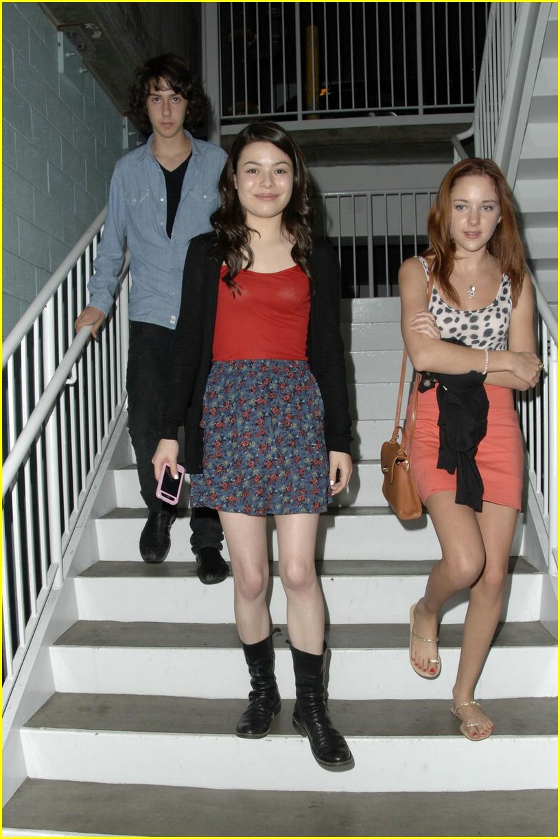 Miranda Cosgrove & Nat Wolff: Movie Date!