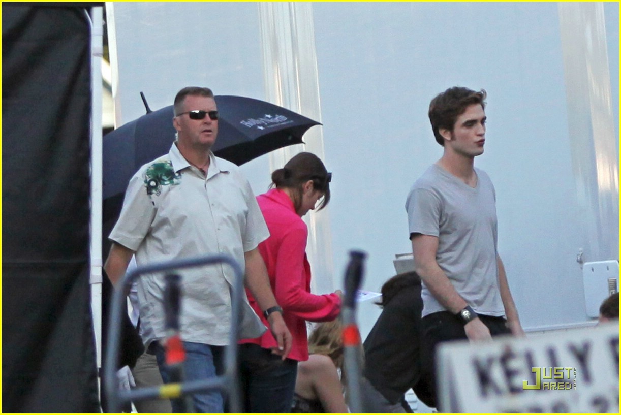 Alec Baldwin: No 30 Rock With Robert Pattinson