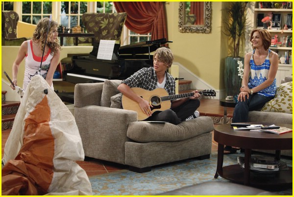 Shirley Jones Guests on Ruby & The Rockits
