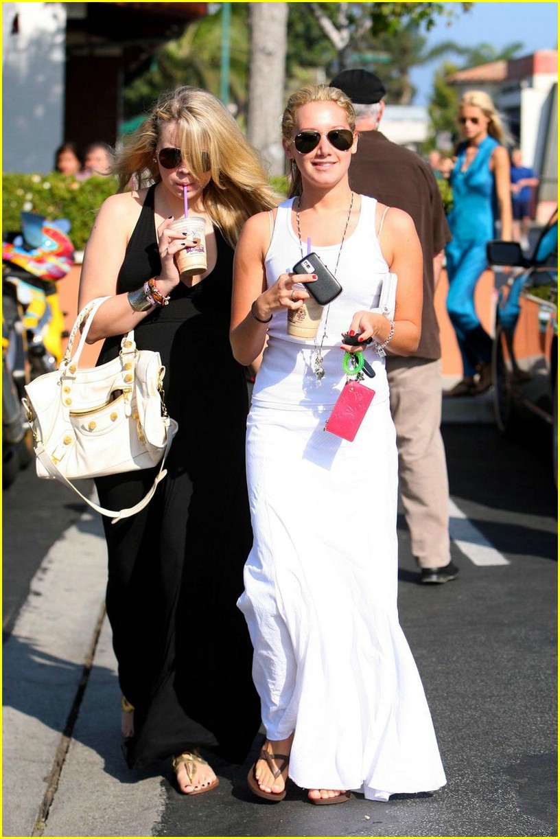 Ashley Tisdale & Caroline Clark: Malibu Mates