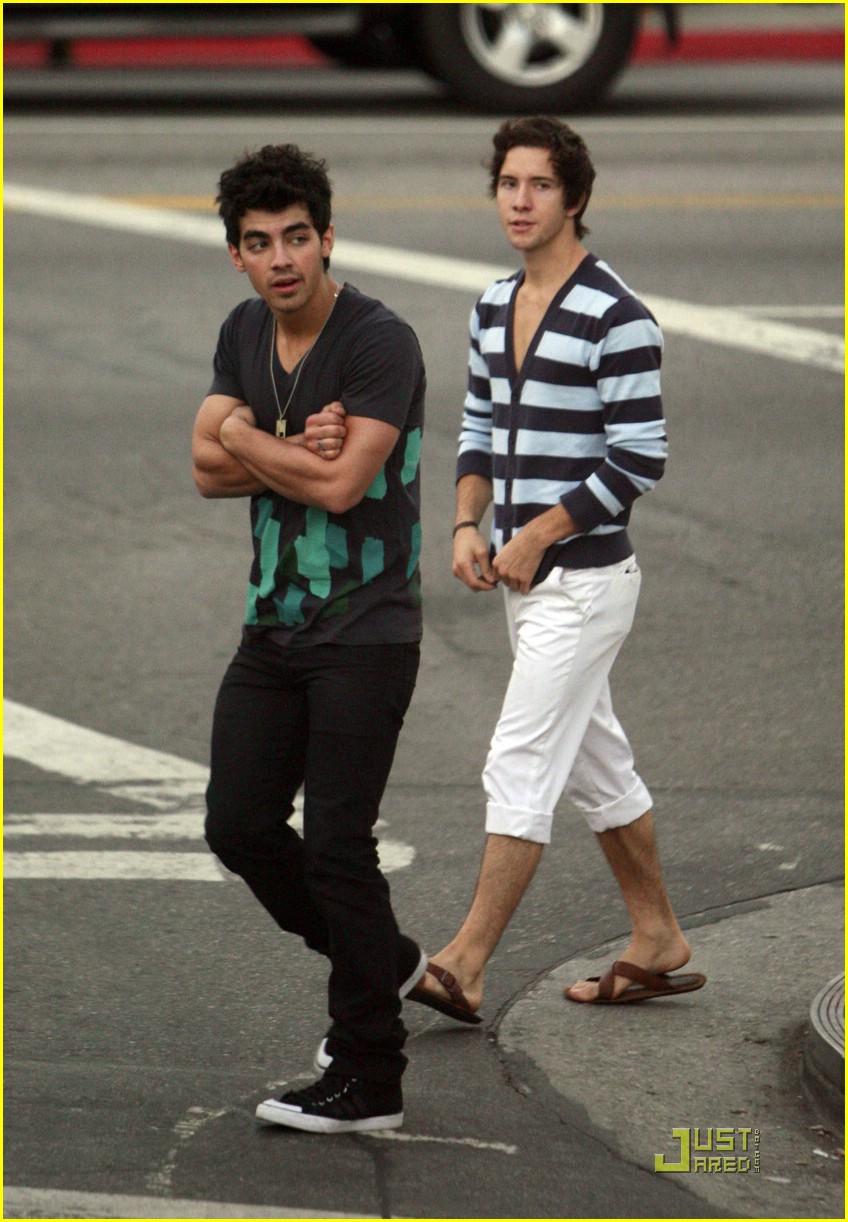 Joe Jonas is Yogurt Yummy