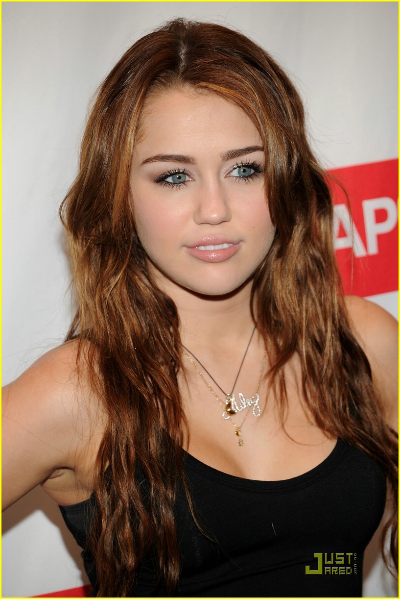 Miley Cyrus is LBD Lovely