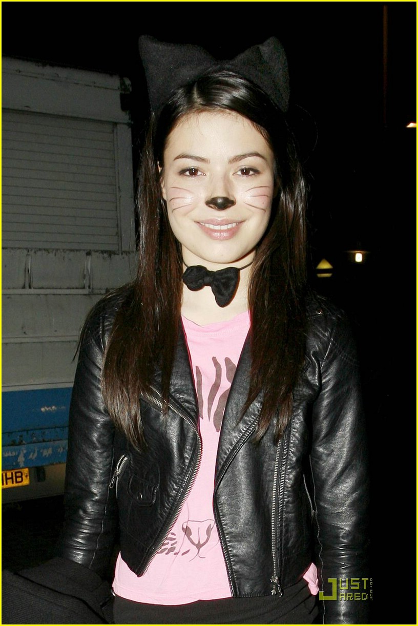 Miranda Cosgrove: London Dungeons Dreadful