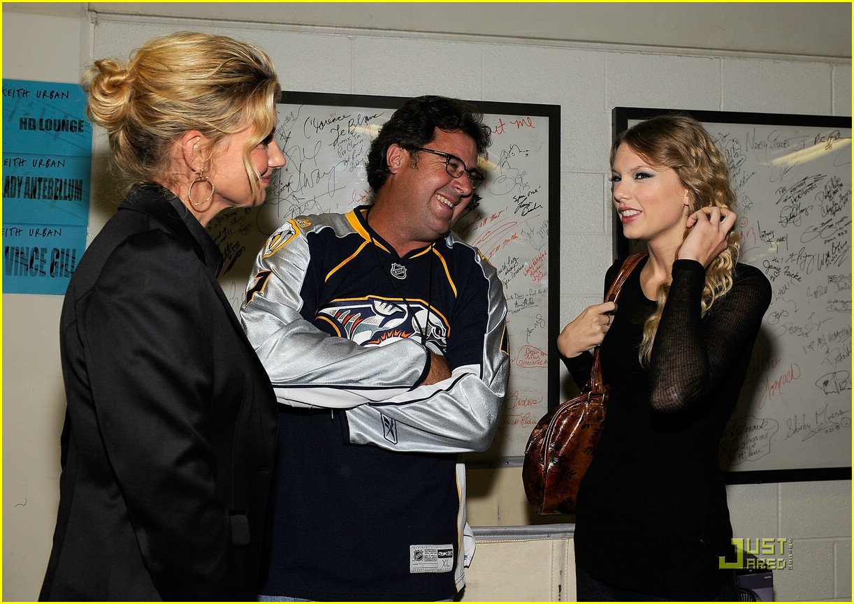 Taylor Swift Is All For The Hall
