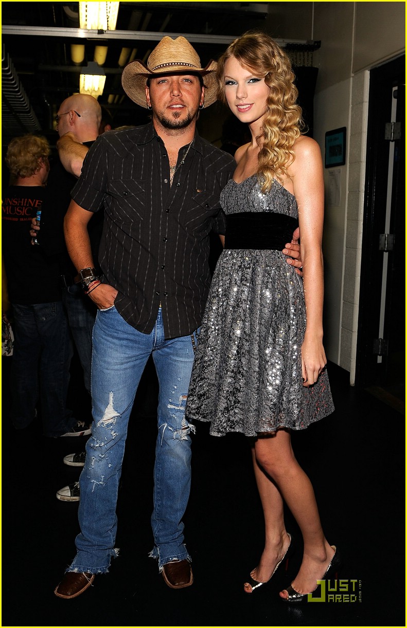 Taylor Swift Is All For The Hall
