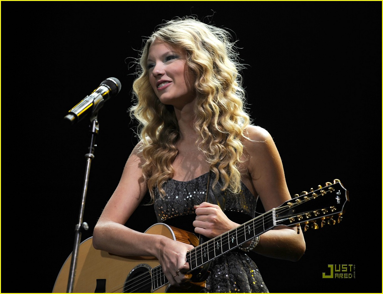 Taylor Swift Is All For The Hall