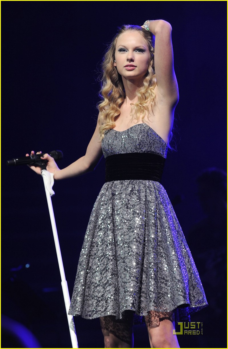 Taylor Swift Is All For The Hall