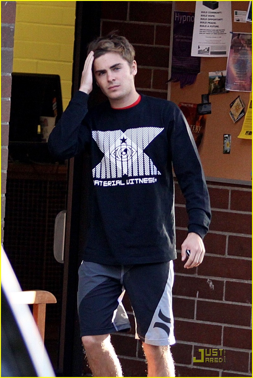Zac Efron is a Material Witness