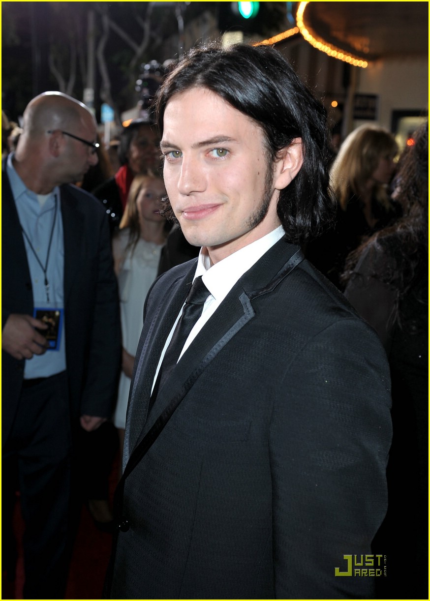 Jackson Rathbone: My Mom Visits The Fan Sites