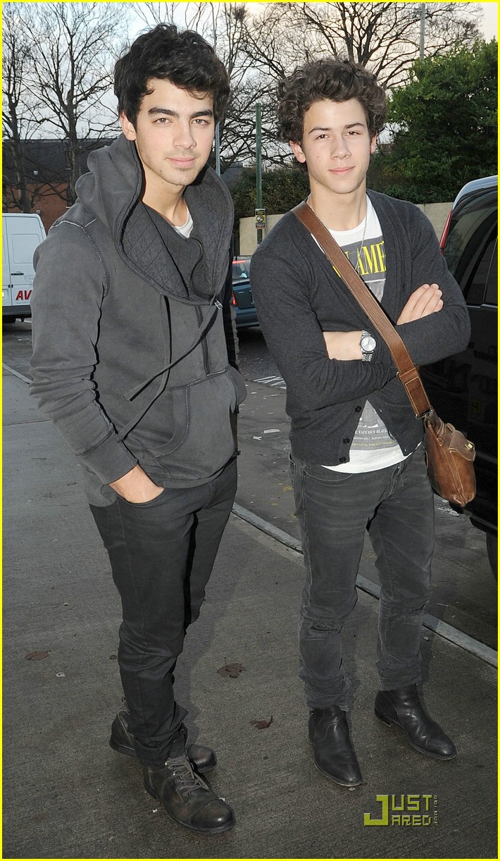 Joe & Nick Jonas are Dublin Dudes