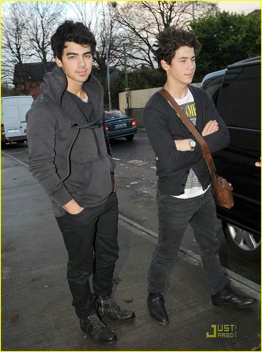 Joe & Nick Jonas are Dublin Dudes