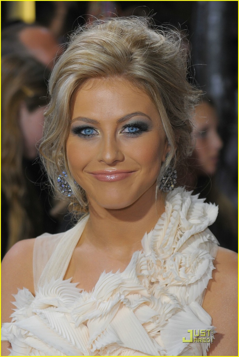 Julianne Hough: Edward's More Mysterious