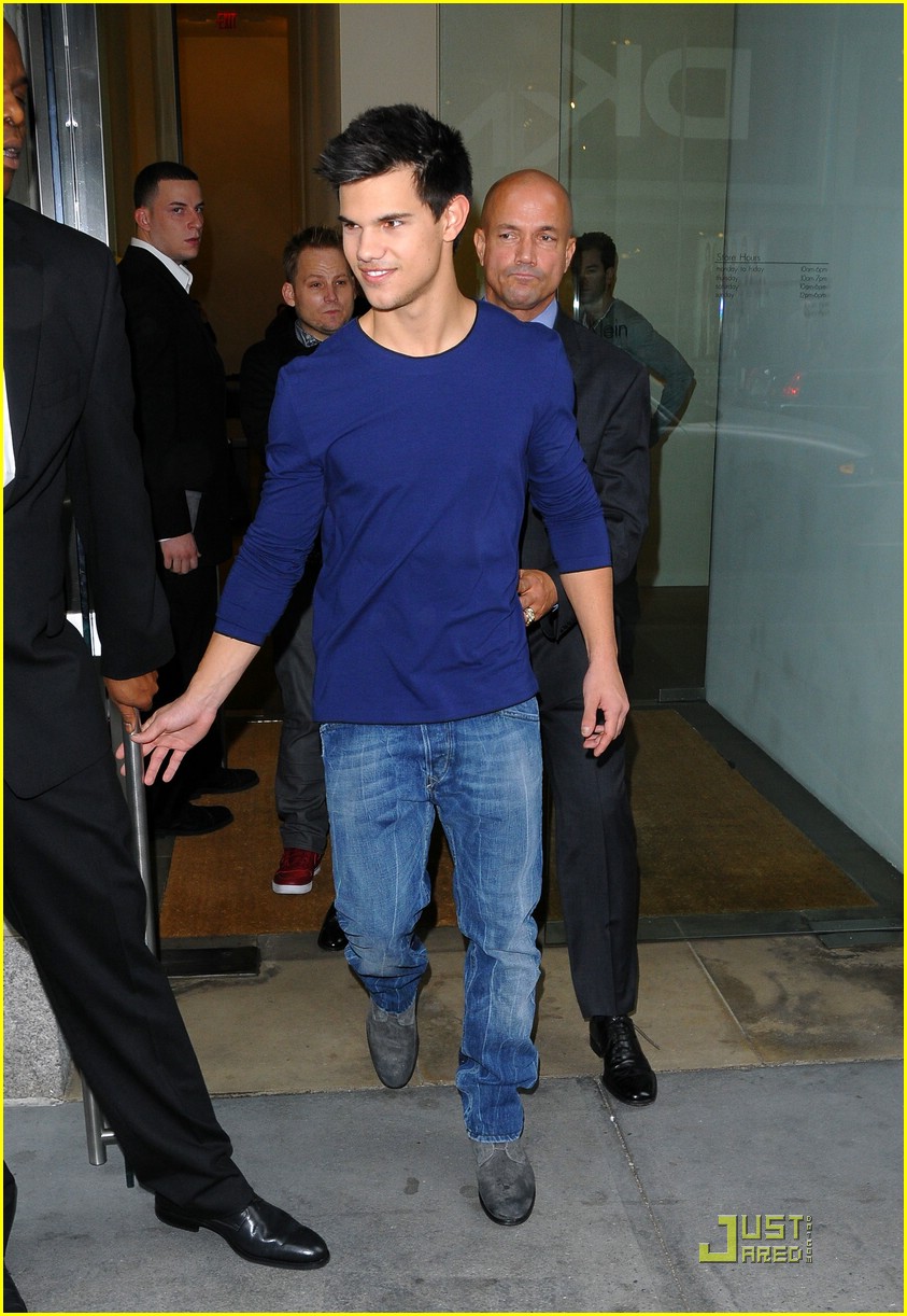 Taylor Lautner is Having The Time of His Life