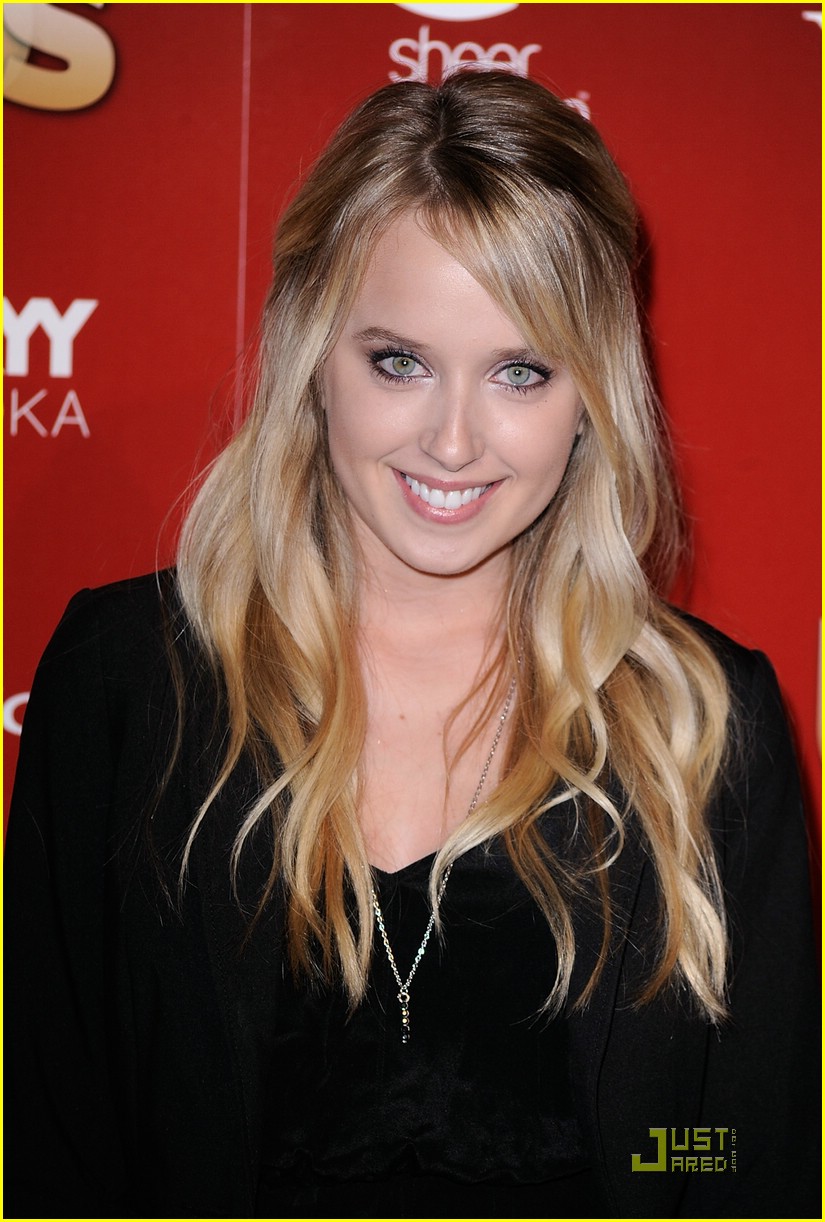 Megan Park & Tyler Hilton: Happy & Hot in Hollywood