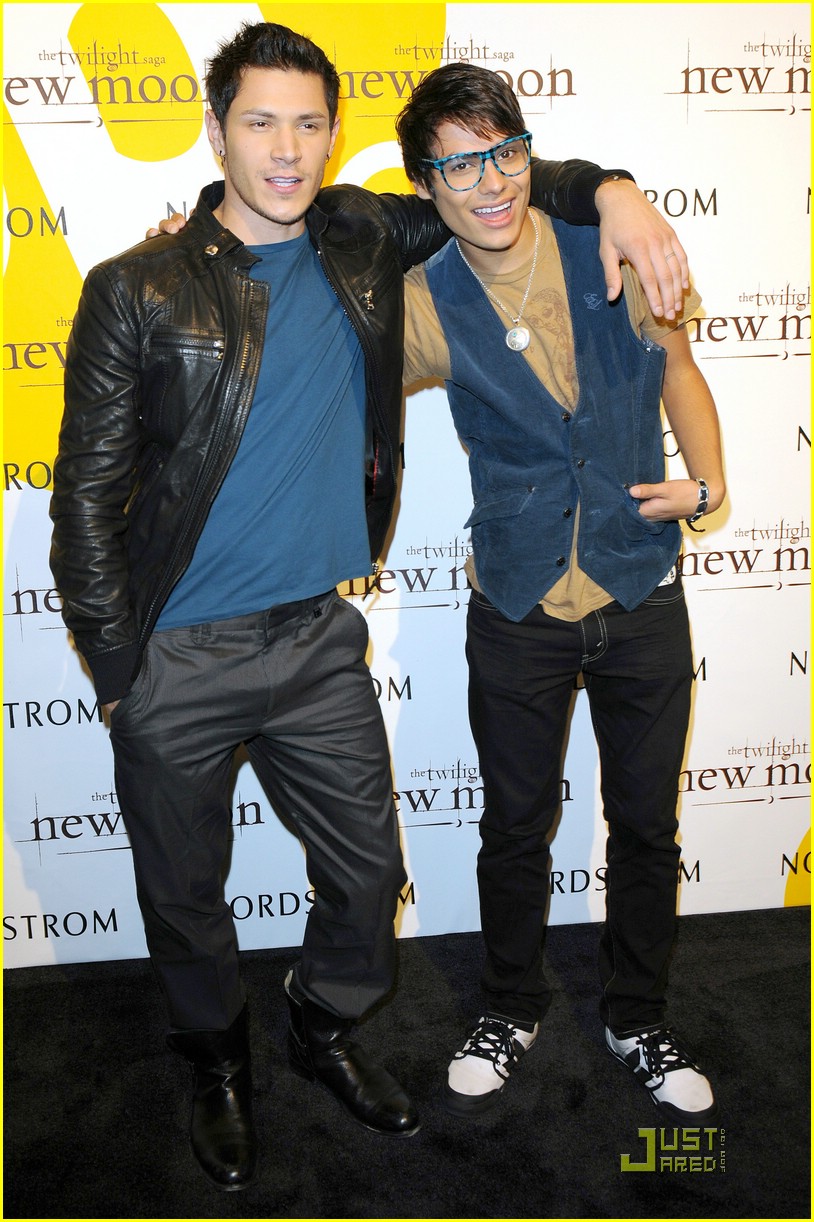 Alex Meraz & Kiowa Gordon Heat Up Miami
