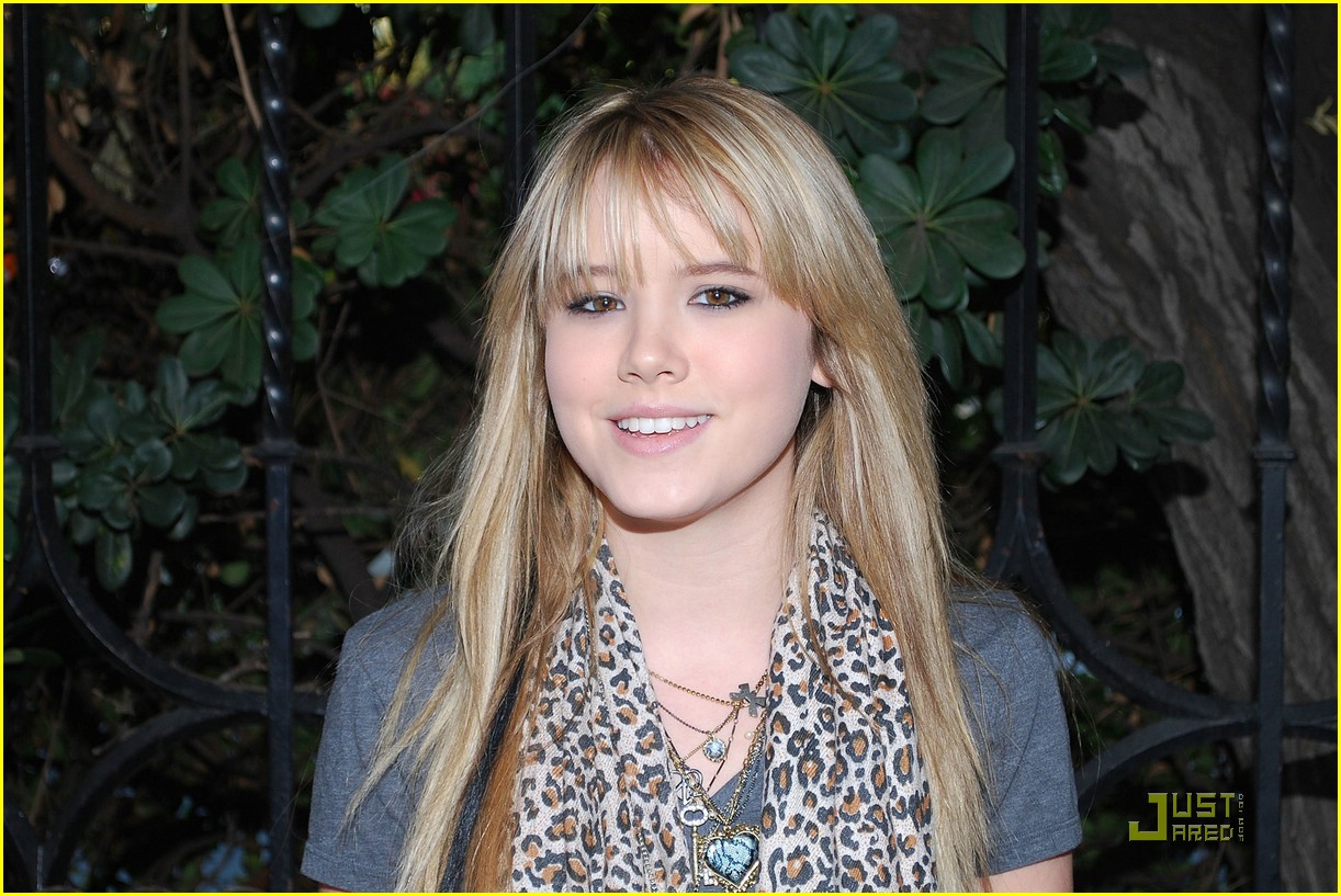 Taylor Spreitler Preps and Lands
