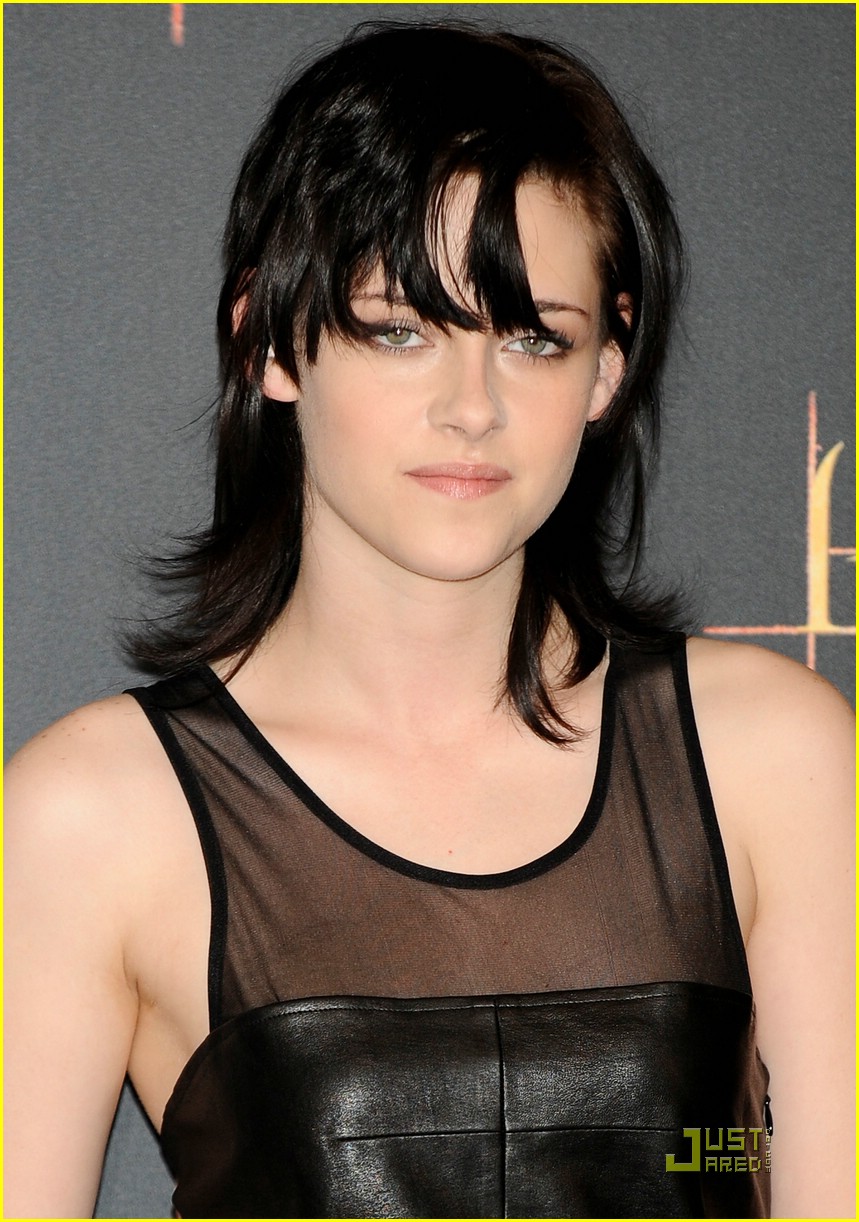 Kristen Stewart is Spain Sassy