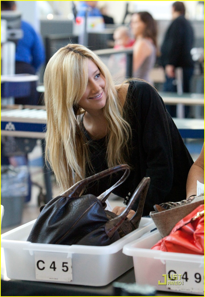 Ashley Tisdale & Scott Speer: Cabo Couple