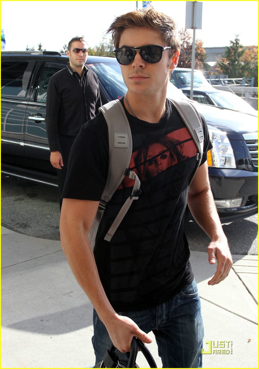 Zac Efron: Goodbye, Vancouver