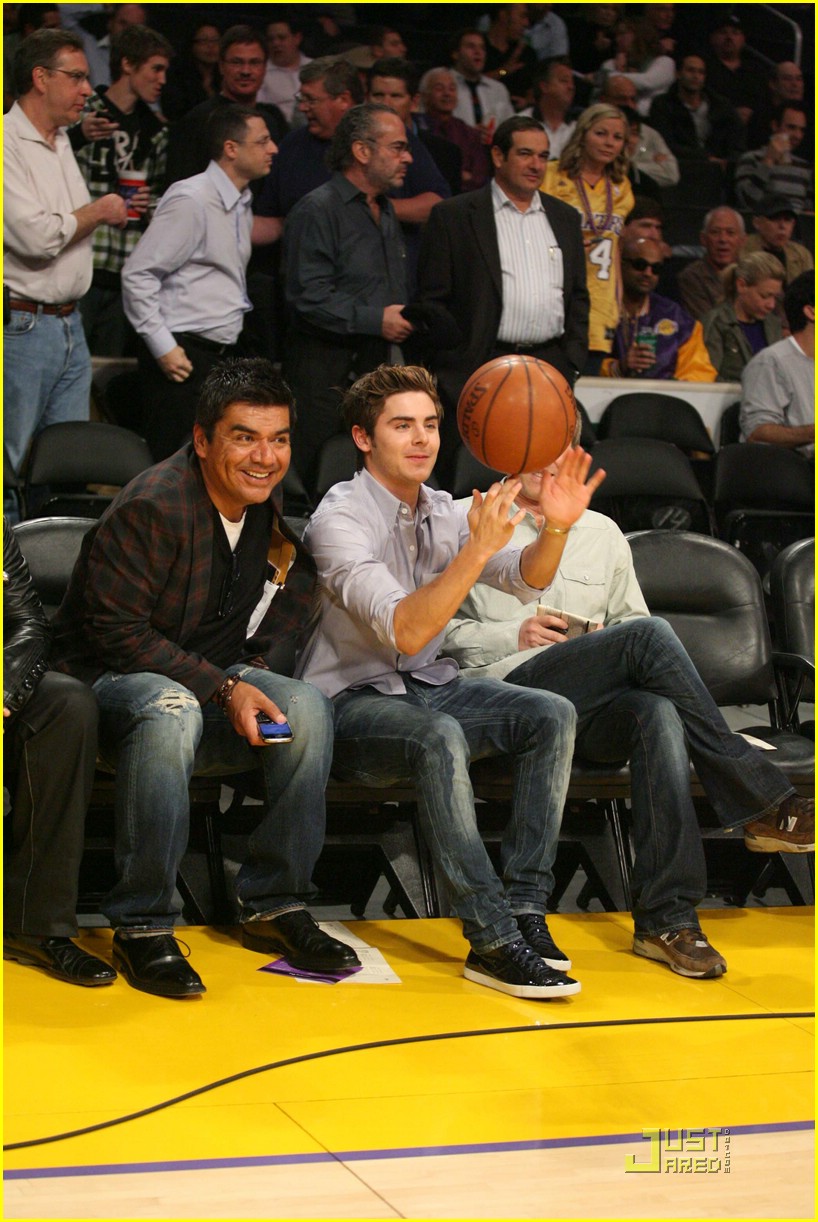 Zac Efron Shoots and Scores