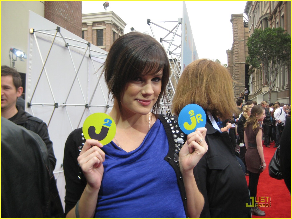 Ayla Kell & Chelsea Hobbs Make It JustJaredJr