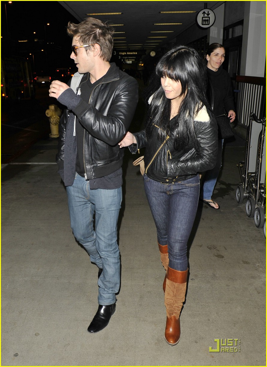Zac Efron & Vanessa Hudgens are L.A. Lovers