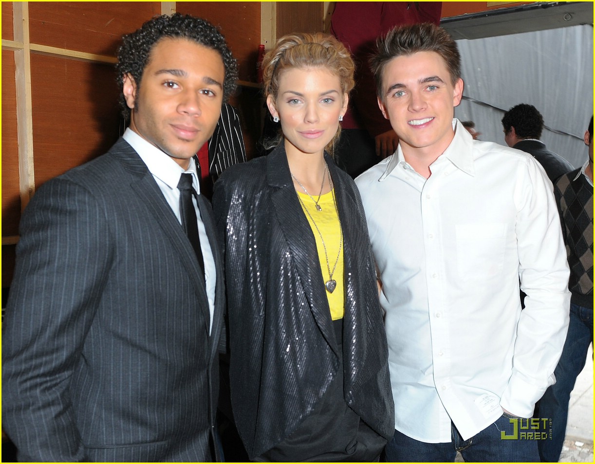 Jesse McCartney & Kay Panabaker: Summerland Reunion!