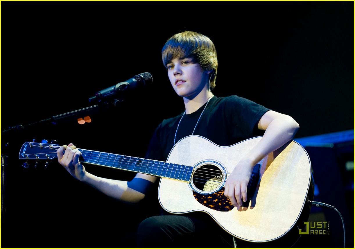 Justin Bieber Finds One Less Lonely Girl