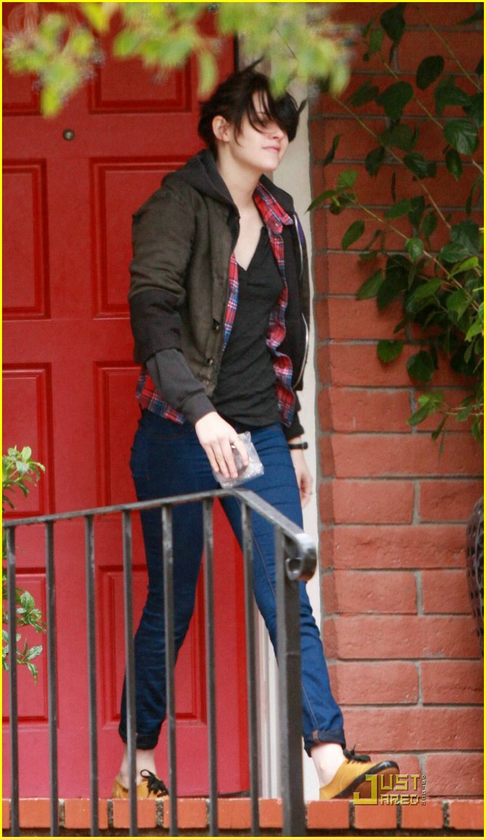 Kristen Stewart: The Twilight Keystone