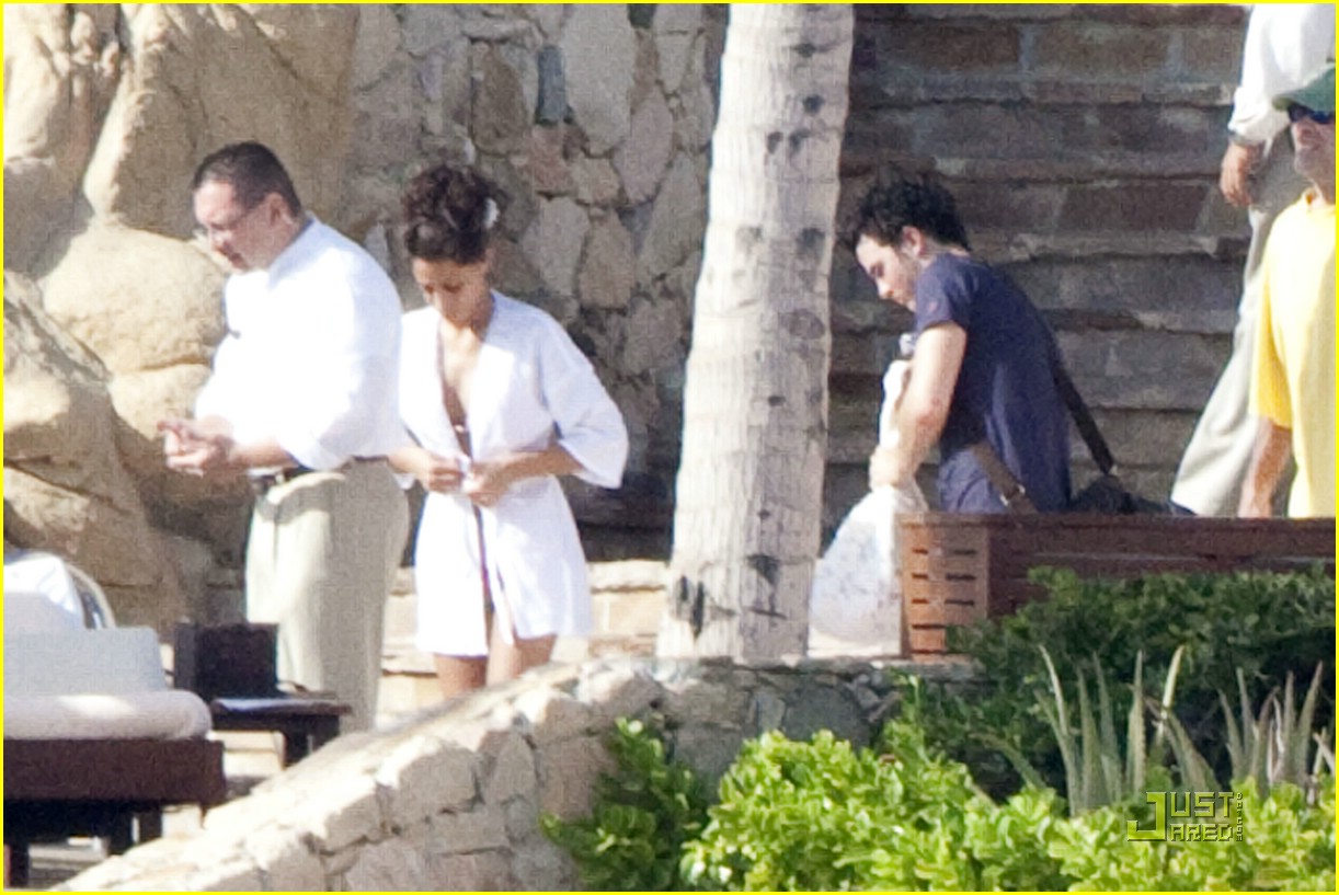 Kevin Jonas & Danielle Deleasa: Mexico Magic