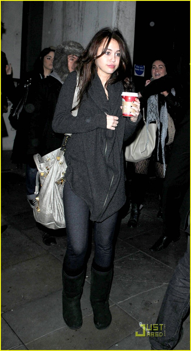 Miley Cyrus: Christmas Coffee Cute