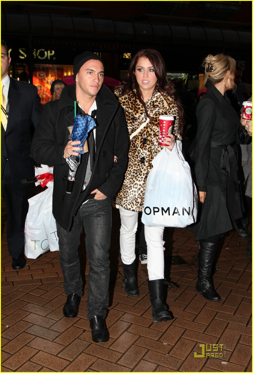 Miley Cyrus: Leopard Print Lovely
