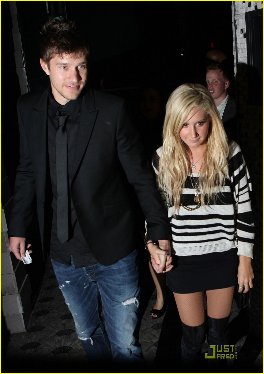 Ashley Tisdale Celebrates Vanessa Hudgens