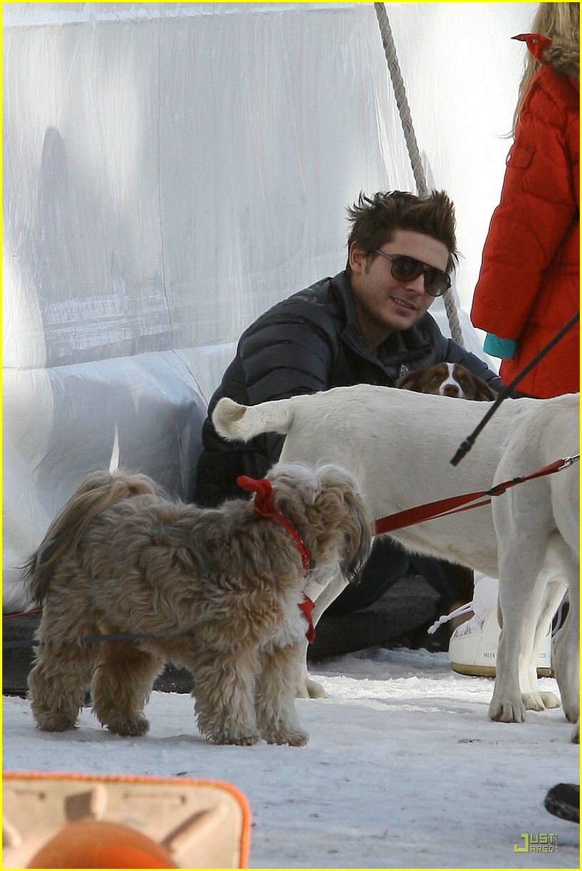 Zac Efron is a Dog Lovin' Dude