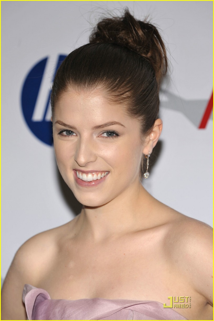 Anna Kendrick is a Backless Beauty