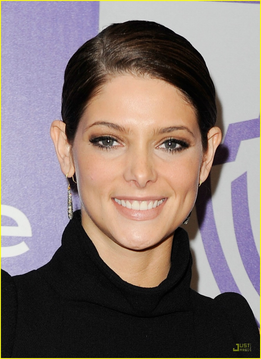 Ashley Greene: I Can't Get Annoyed At Fans