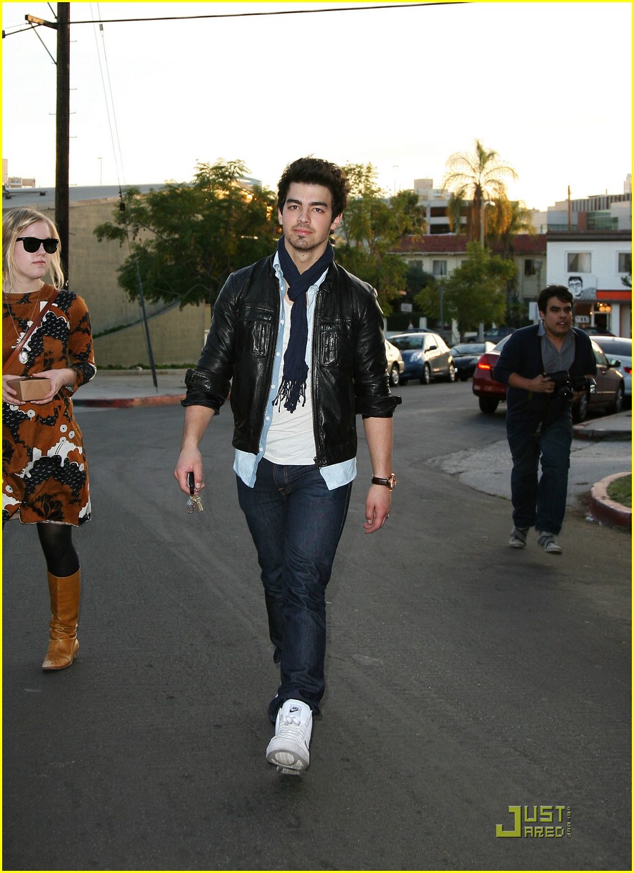 Joe Jonas: Umami Burger Boy