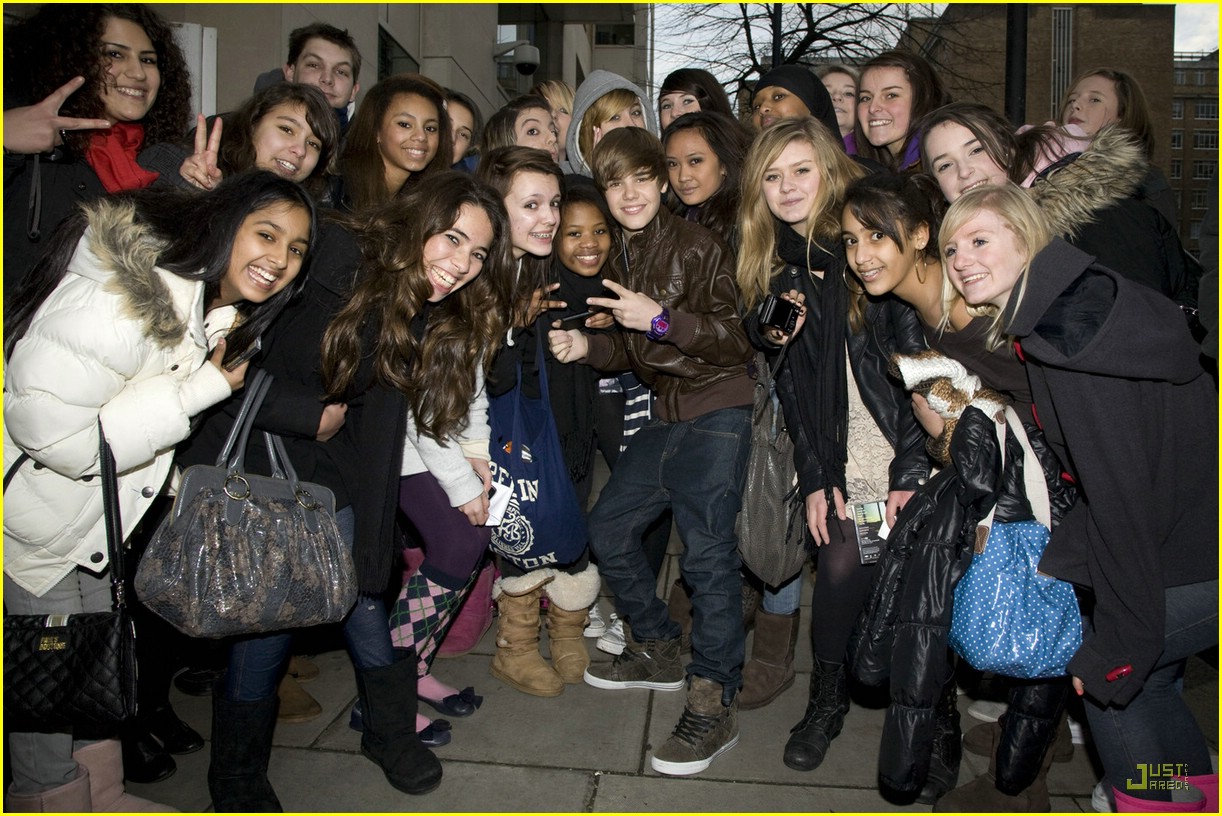 Justin Bieber Loves London Ladies