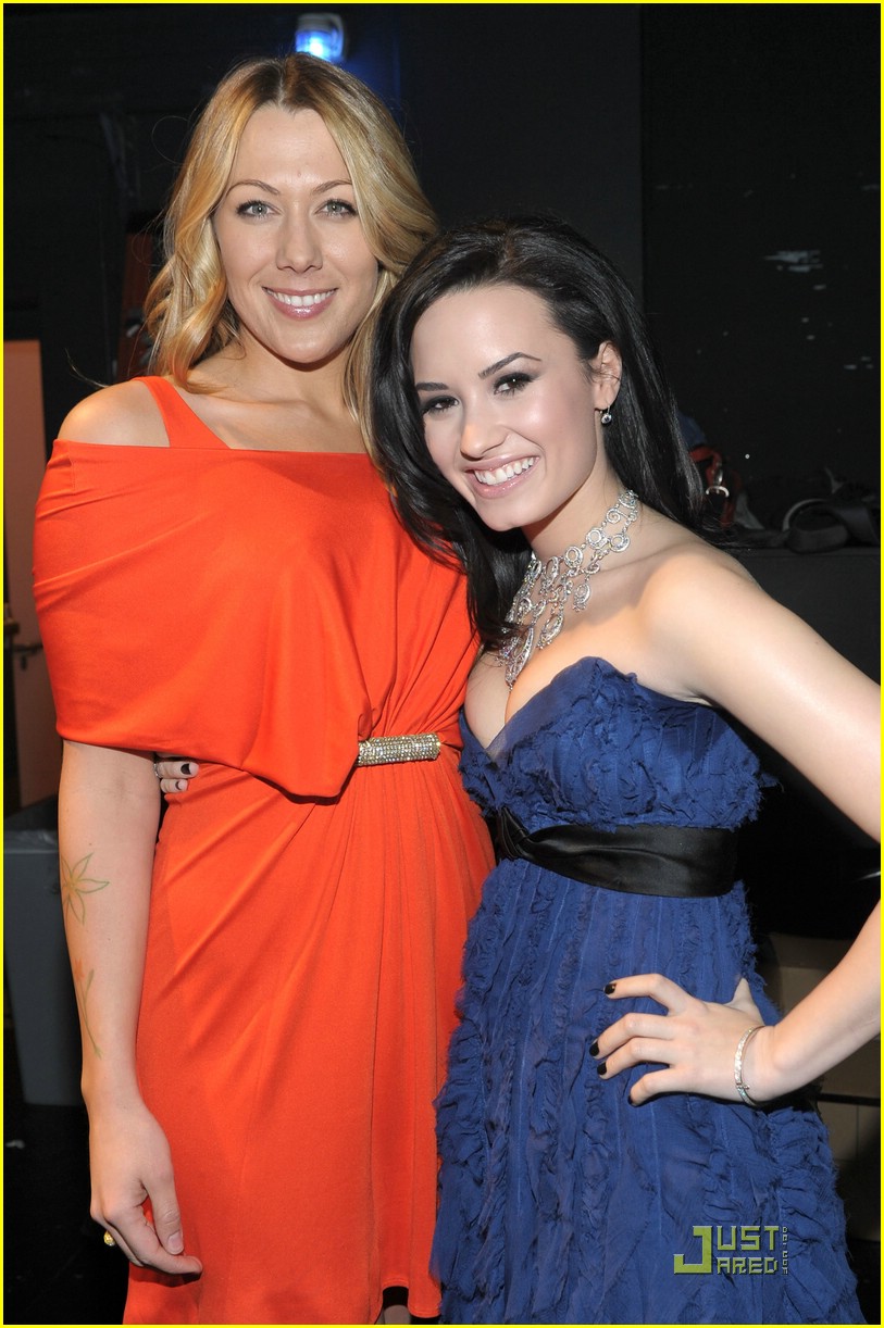 Demi Lovato is People Choice Pretty